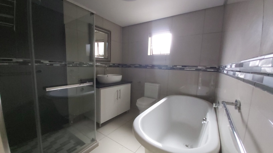 To Let 3 Bedroom Property for Rent in Heuwelsig Free State